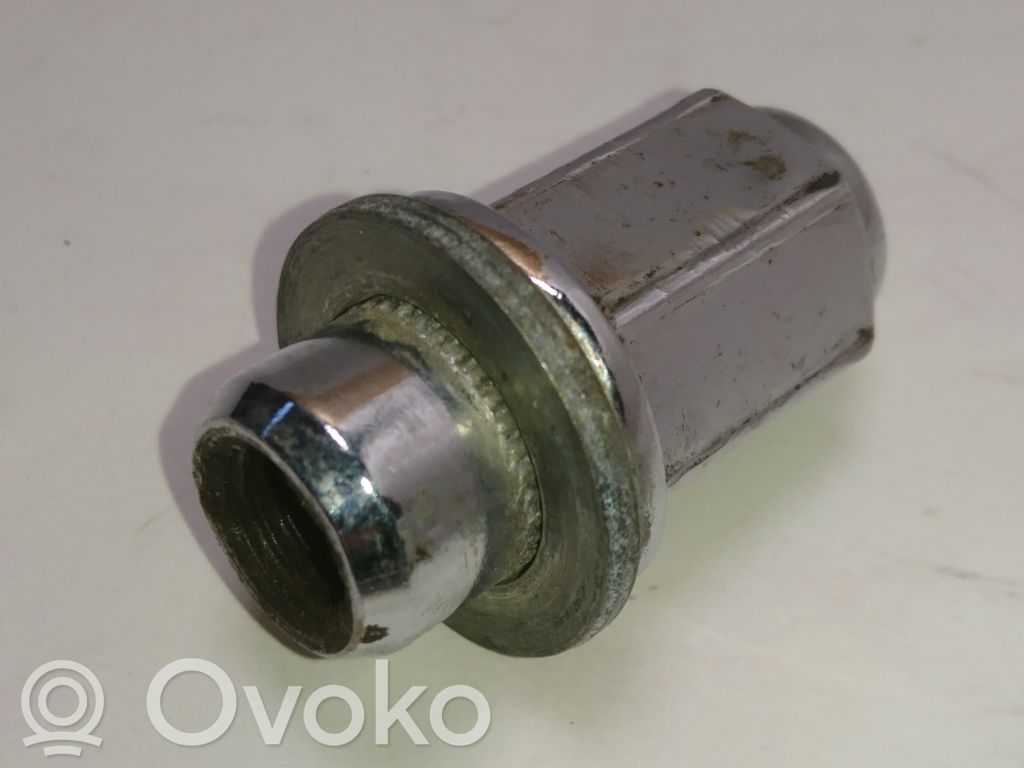 Toyota Corolla Verso AR10 Tuercas/tornillos 