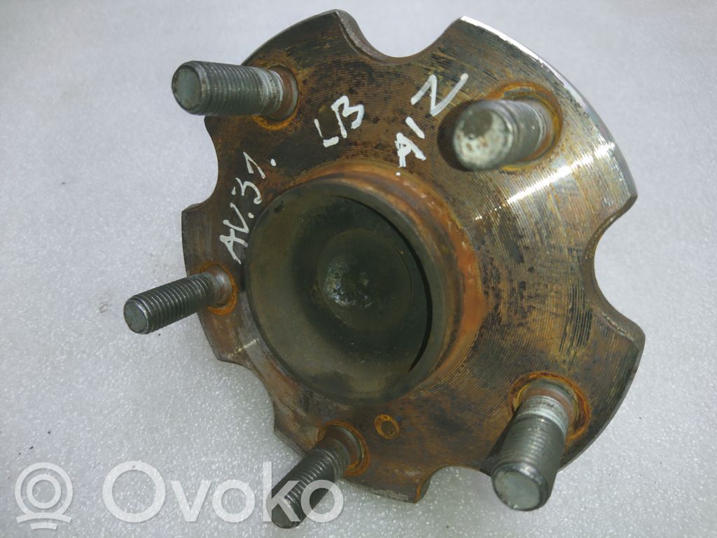 Toyota Avensis T250 Galinė stebulė 