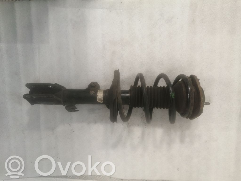 Toyota Corolla Verso AR10 Amortyzator osi przedniej ze sprężyną 