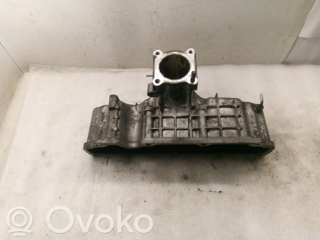 Toyota Corolla Verso AR10 Colector de admisión 