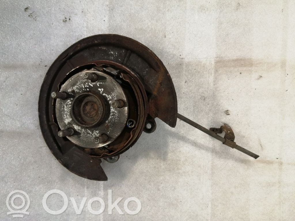 Toyota Corolla Verso AR10 Fuzetă spate 