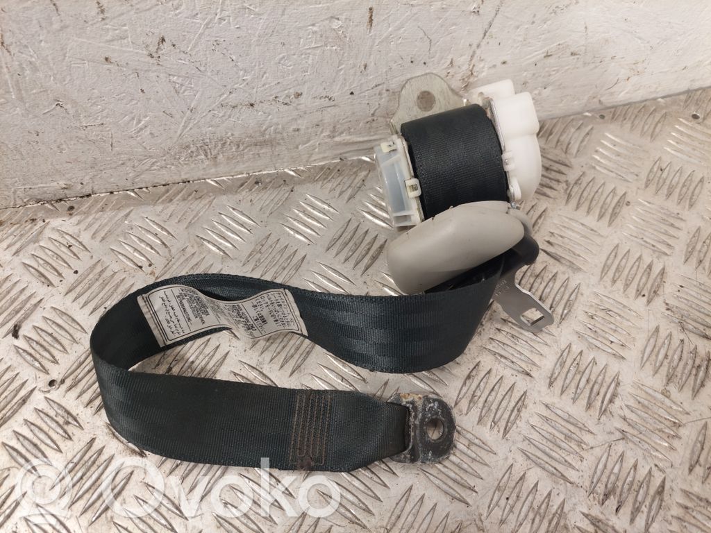 Toyota Corolla Verso AR10 Cinturón trasero 
