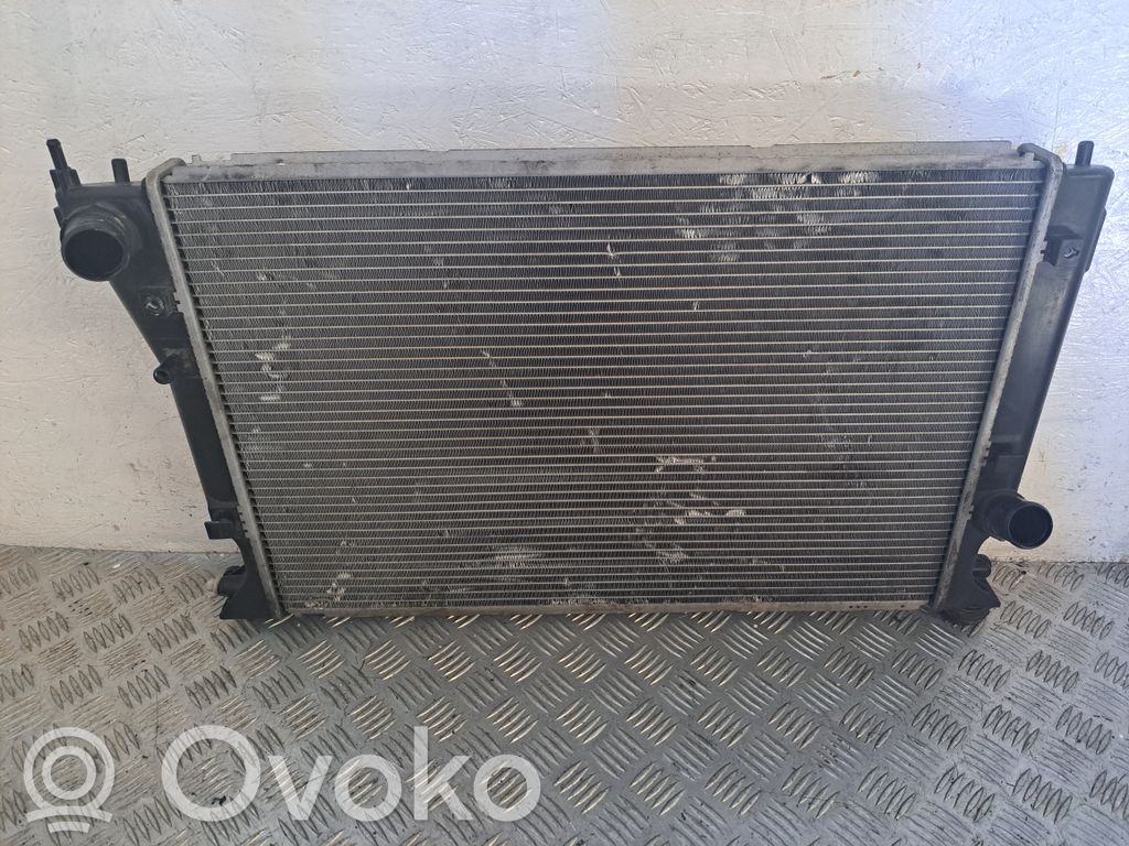 Toyota Corolla Verso AR10 Chłodnica 