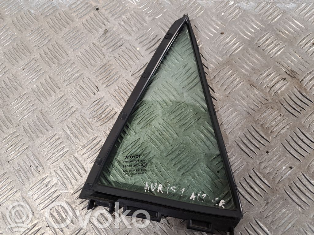 Toyota Auris 150 Ventanilla de ventilación de la puerta trasera 