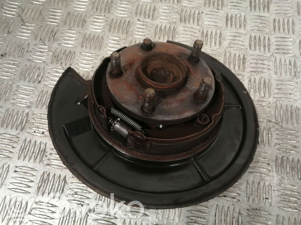 Toyota Corolla Verso AR10 Fuzetă spate 