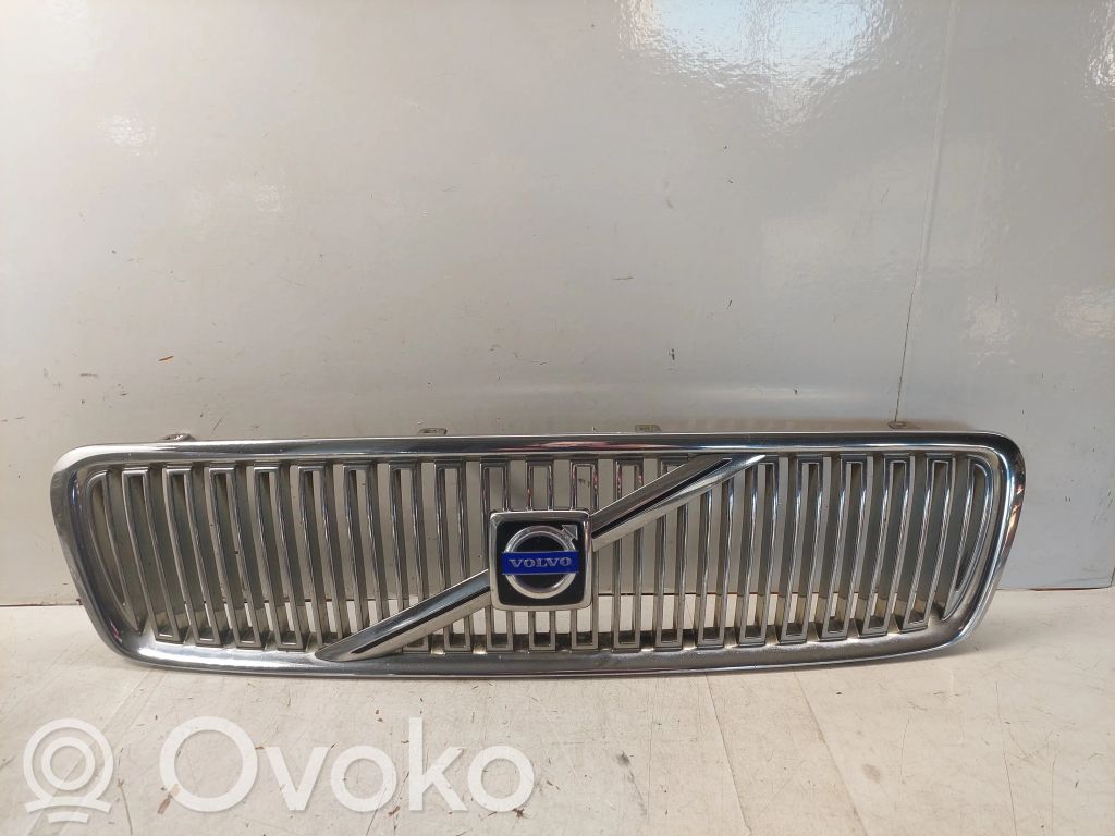 Atrapa chłodnicy / Grill   67107,8659875,9190528