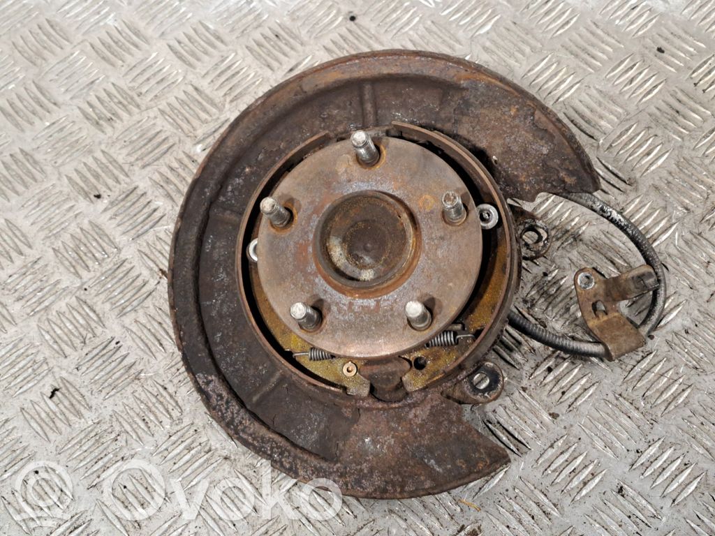 Toyota Corolla Verso AR10 Fuzetă spate 