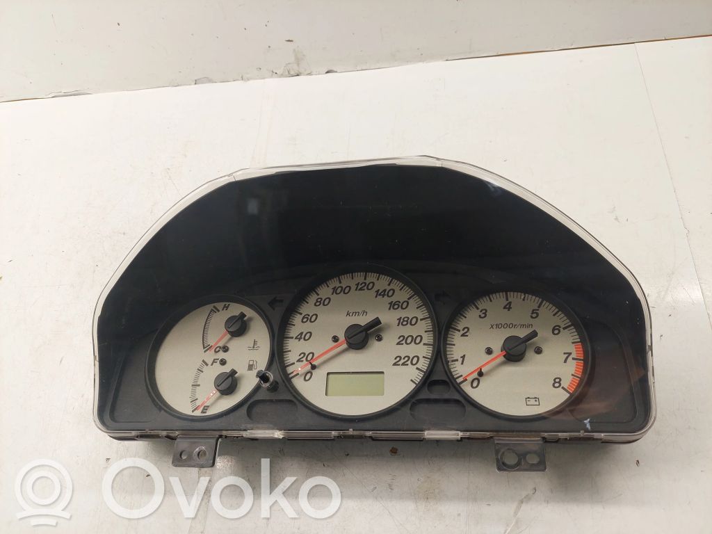 Mazda 323 F Speedometer (instrument cluster) 