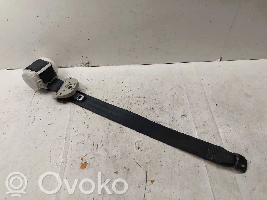 Toyota Corolla Verso AR10 Cinturón trasero 