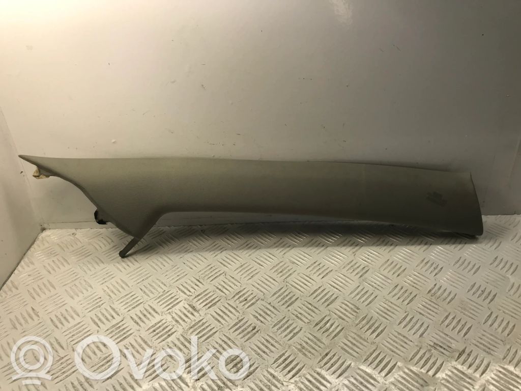 Osłona słupka szyby przedniej / A   6221105050B2,6221105050,6221105040