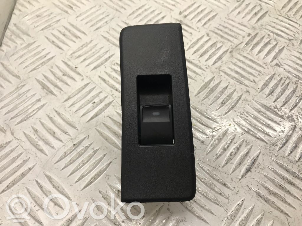 Toyota Verso Electric window control switch 