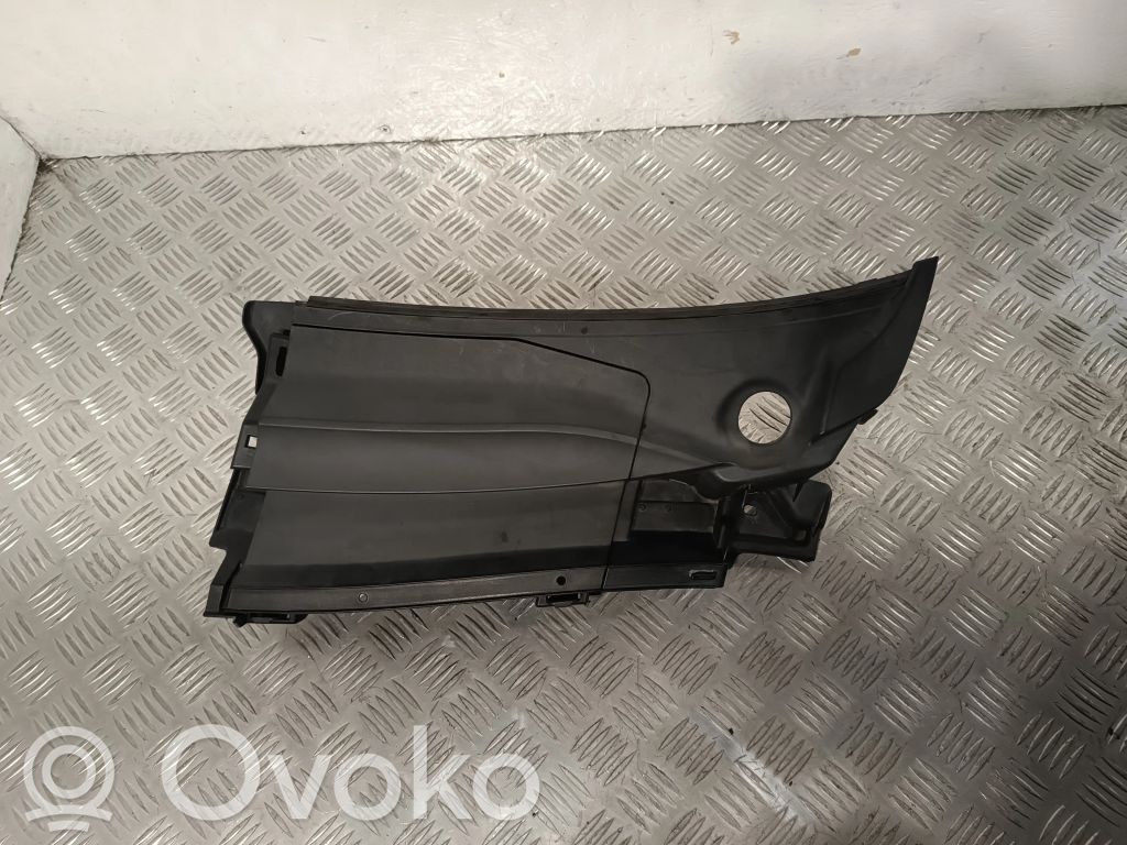 Toyota Auris 150 Windshield trim 