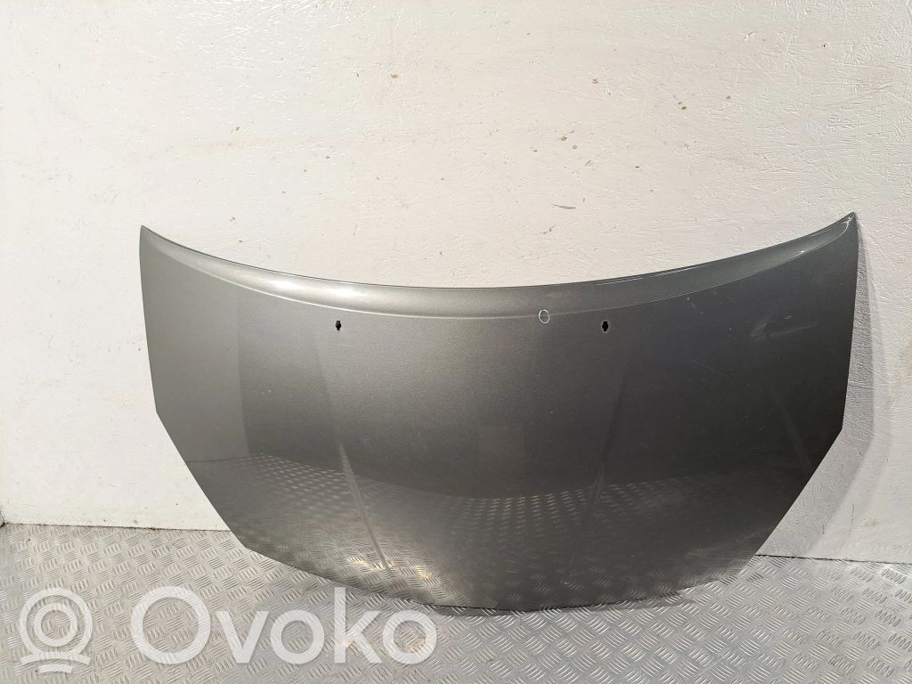 Toyota Corolla Verso AR10 Konepelti 