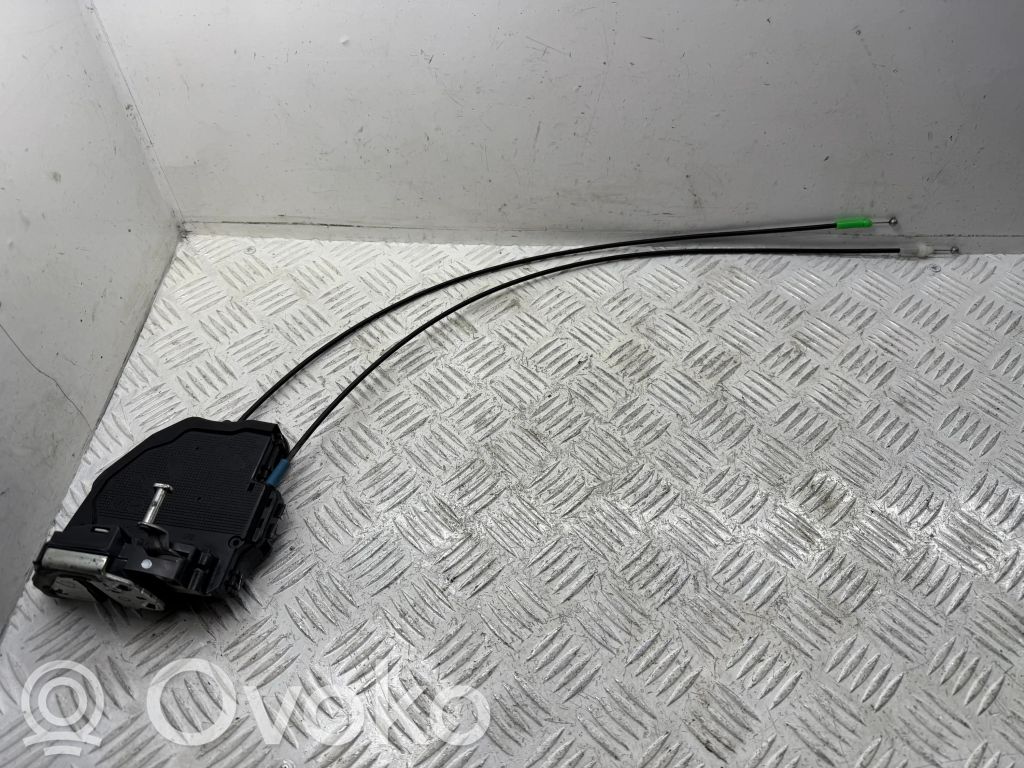 Toyota Verso Takaoven lukko 