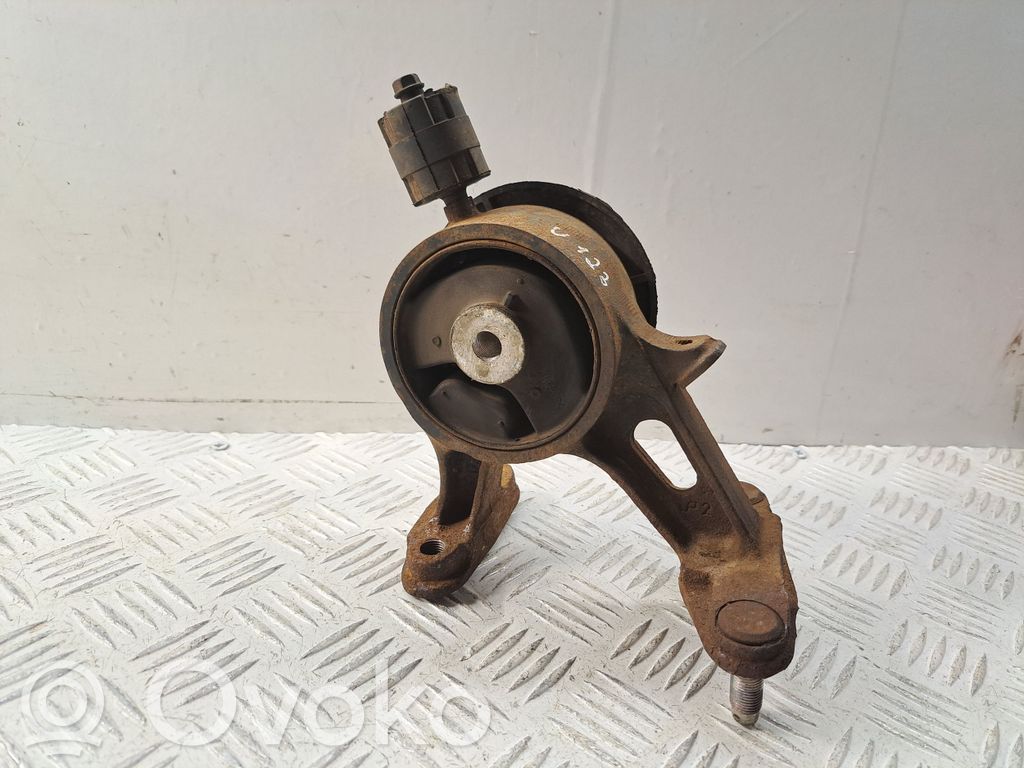 Toyota Verso Engine mount bracket 
