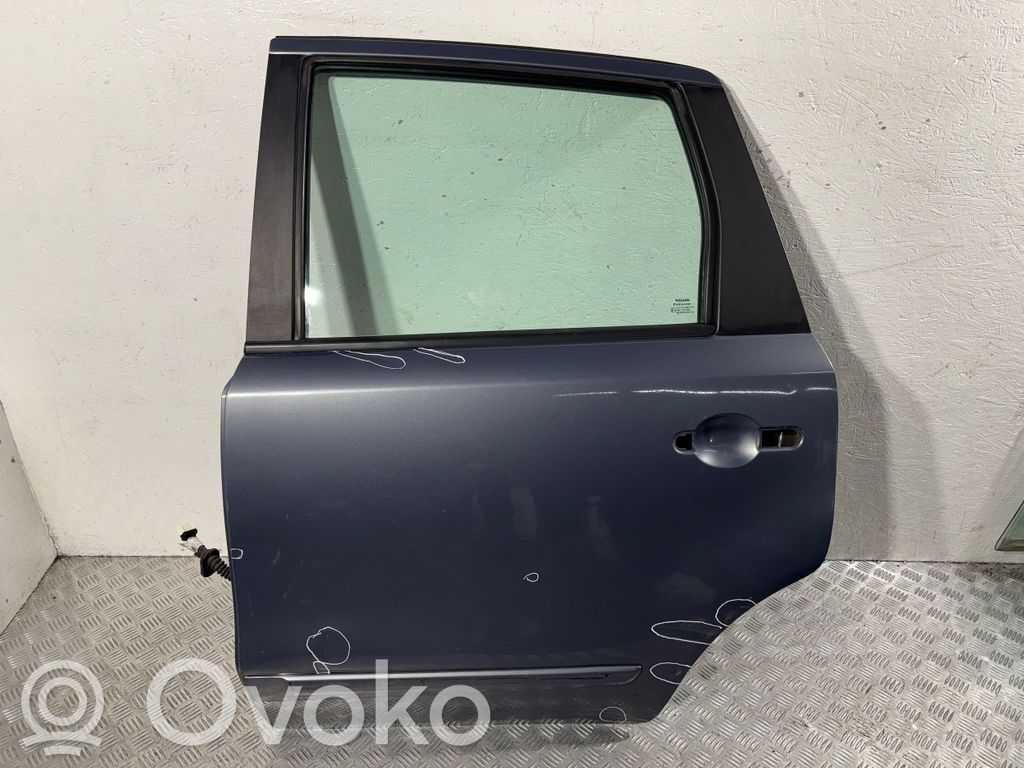 Galinės durys   H21019U0M0,823019U000