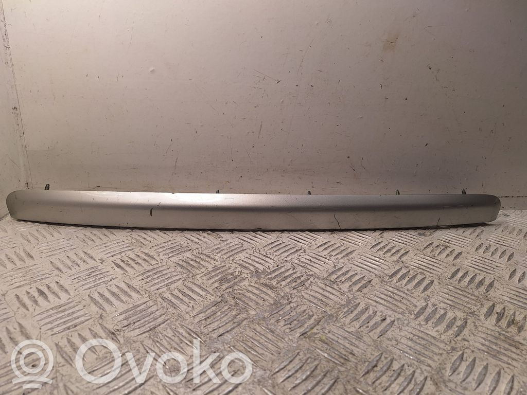 Toyota Corolla Verso AR10 Barra de luz de la matrícula/placa de la puerta del maletero 