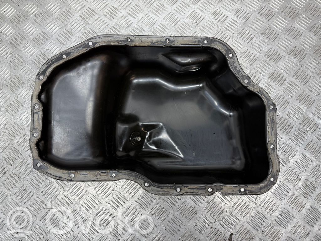 Toyota Corolla Verso AR10 Cárter 