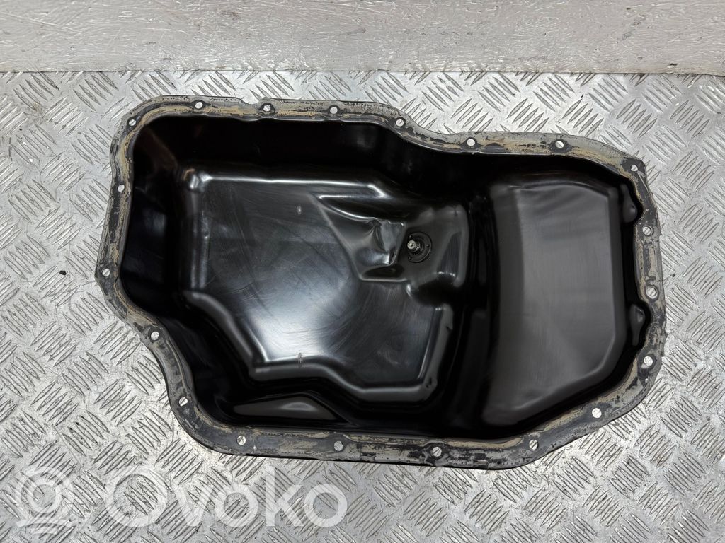Toyota Corolla Verso AR10 Cárter 