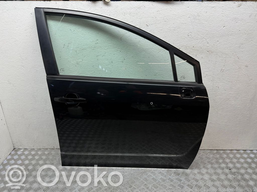 Toyota Corolla Verso AR10 Priekinės durys 