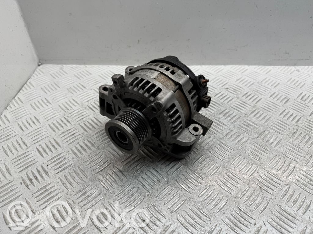 Toyota Corolla Verso AR10 Generator/alternator 