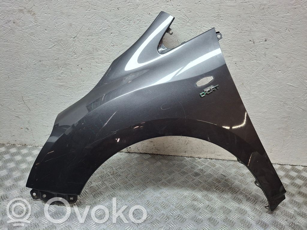 Toyota Verso Spārns 