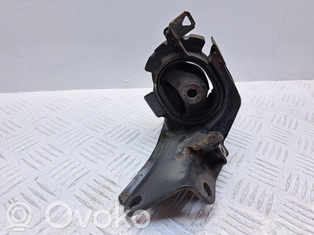 Toyota Avensis T250 Engine mount bracket 