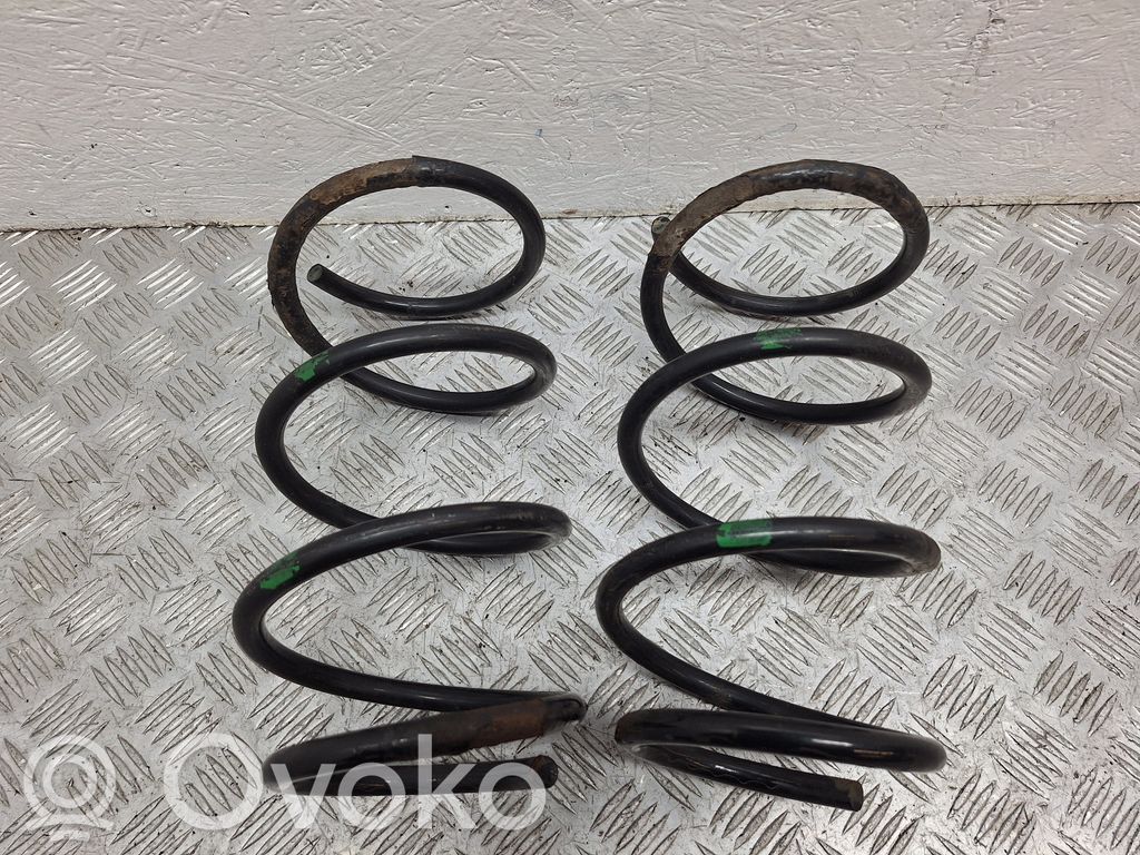 Toyota Corolla Verso AR10 Molla elicoidale anteriore 