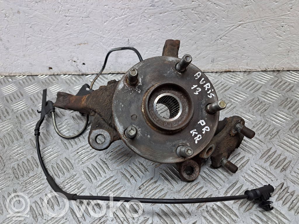 Toyota Auris 150 Priekinė stebulė 