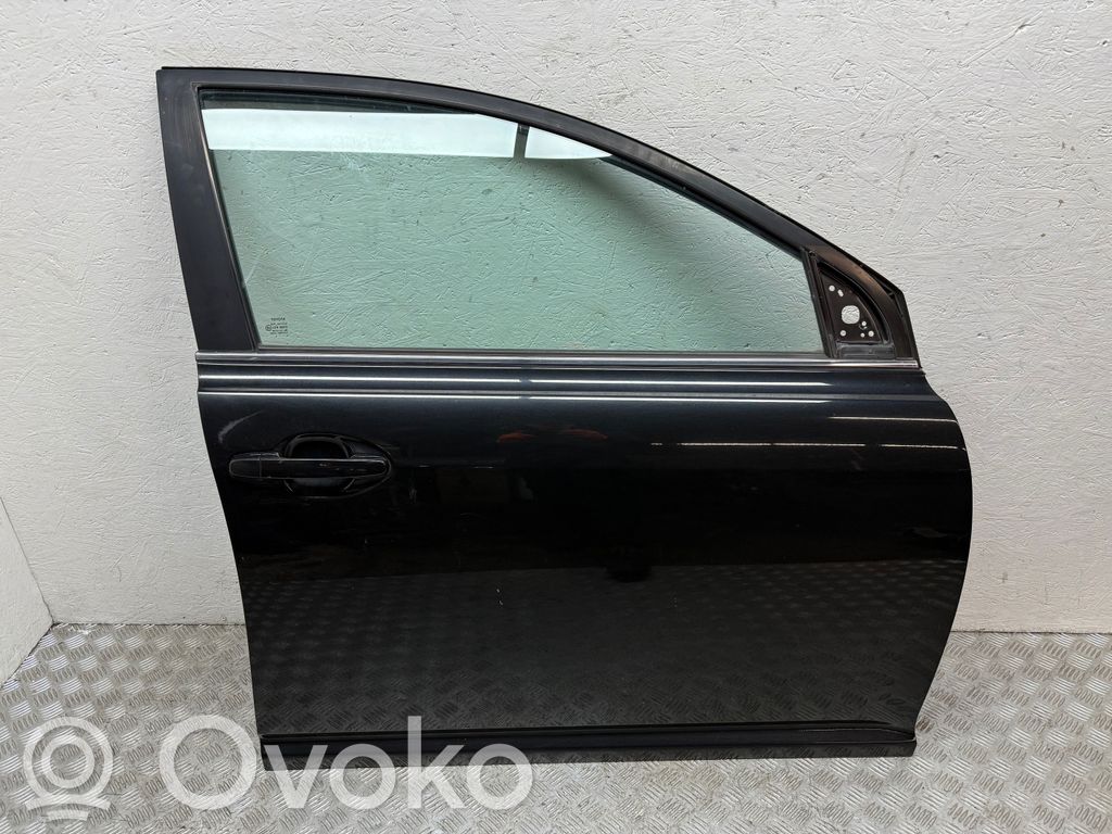 Toyota Avensis T250 Drzwi przednie 