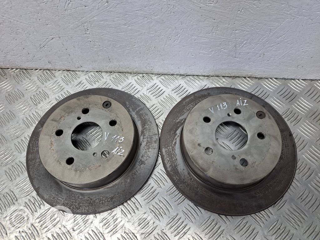 Toyota Corolla Verso AR10 Takajarrulevy 
