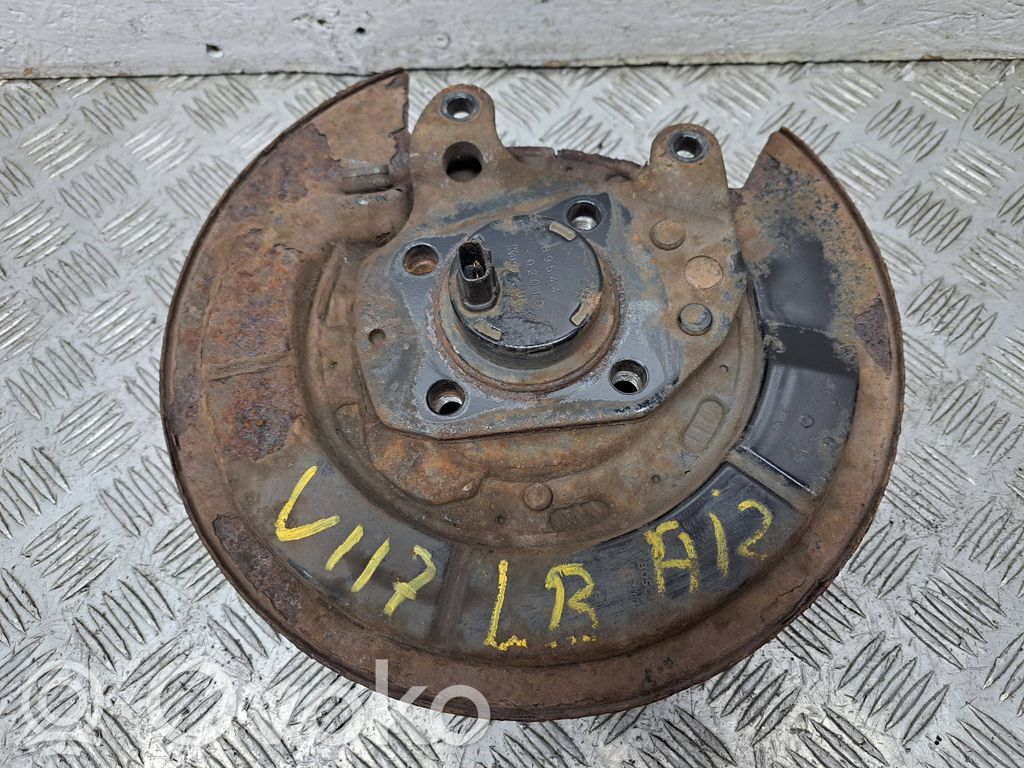 Toyota Corolla Verso AR10 Cubo de rueda trasera 