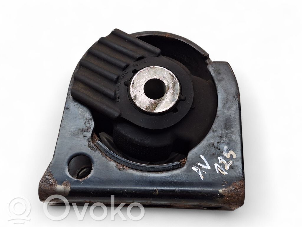 Toyota Avensis T270 Engine mount bracket 