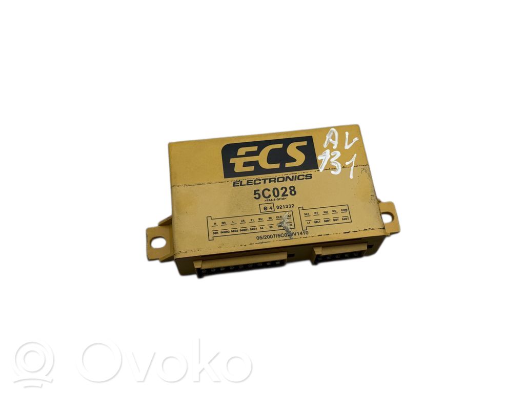 Toyota Avensis T270 Tow bar trailer control unit/module 