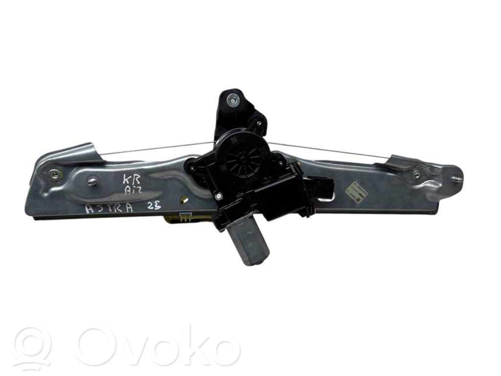 Opel Astra K Elektryczny podnośnik szyby drzwi tylnych 