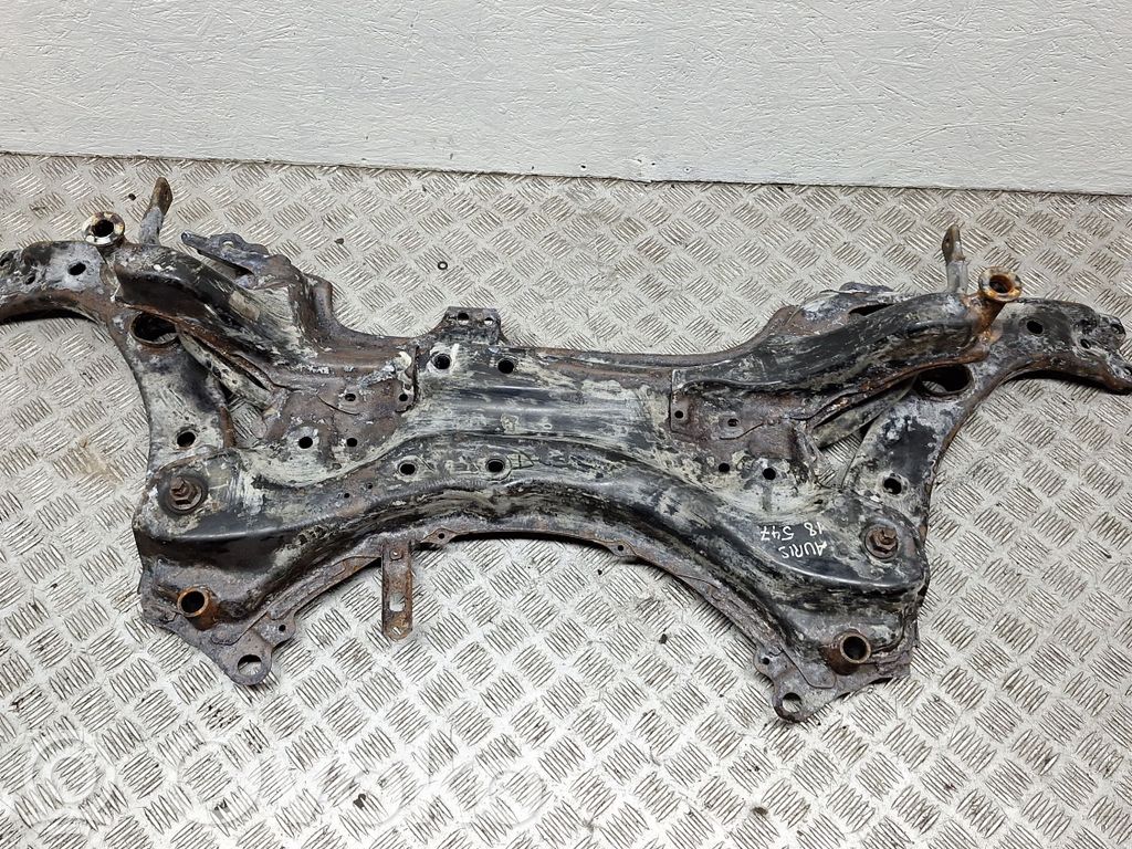 Toyota Auris 150 Front subframe 
