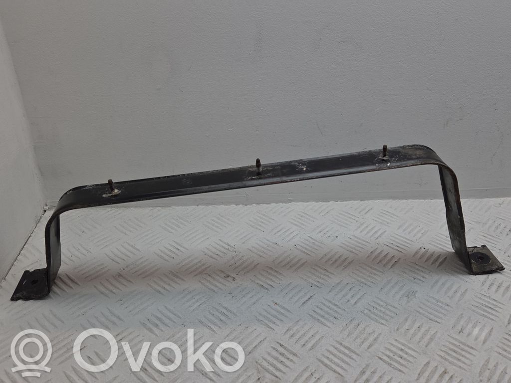 Opel Astra K Uchwyt / Mocowanie zbiornika paliwa 