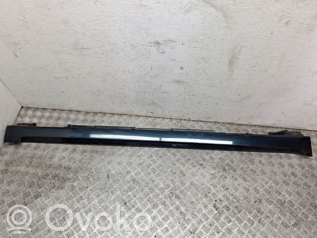 Toyota Verso Slenkstis 