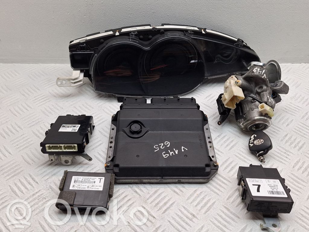 Komputer / Sterownik ECU i komplet kluczy   838000F120,4502002160,890700F030,001344113,10R021460,2008DJ1826,30909,626734000,626914000,896610F131,896900F020,897410F020,897800F030,897830F010,97RI012011,E11031460,H34R9927493,MB1028500160,MB2759001451,RI33BTY,RI33BTYC2,S000040179