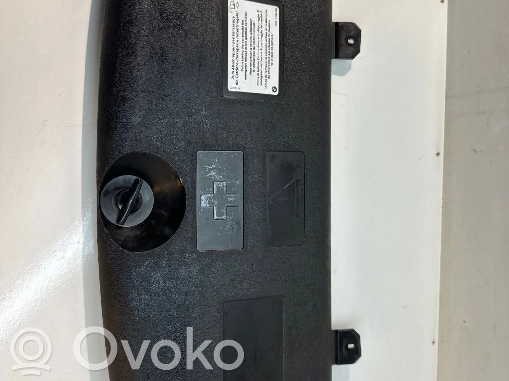 BMW 5 E60 E61 Tool box 
