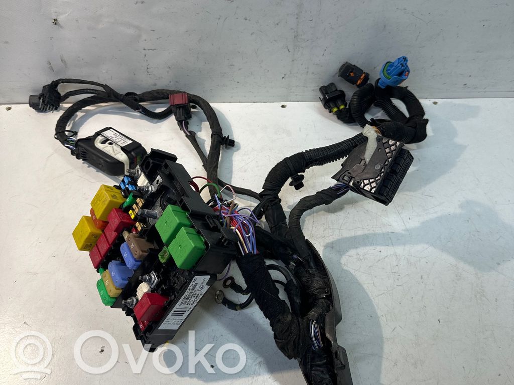 Opel Crossland X Fuse module 