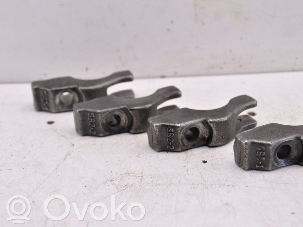 Opel Meriva B Abrazadera del inyector de combustible 