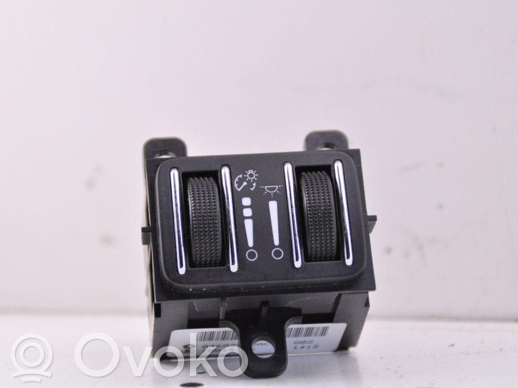 Chrysler Town & Country V Panel lighting control switch 