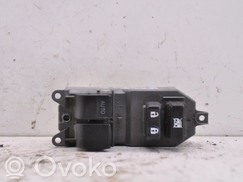 Toyota Yaris Electric window control switch 