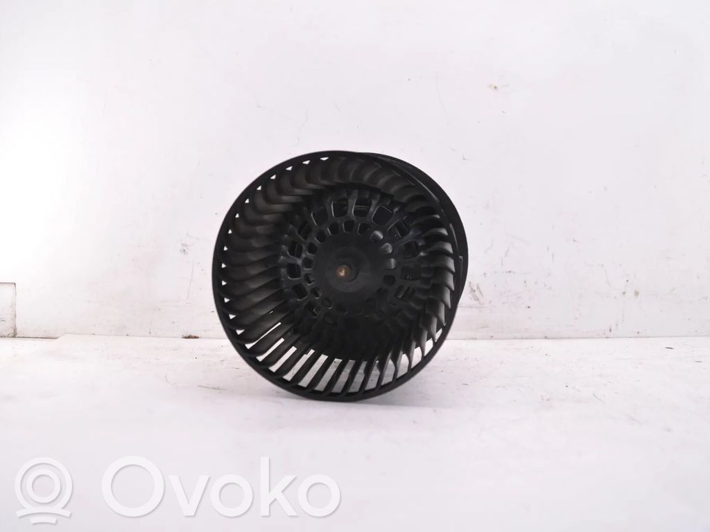 Peugeot 208 I Mazā radiatora ventilators 