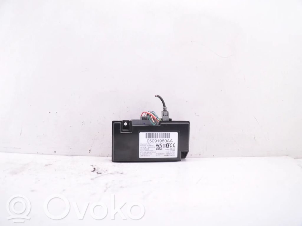 Chrysler Town & Country V Bluetooth modulis 