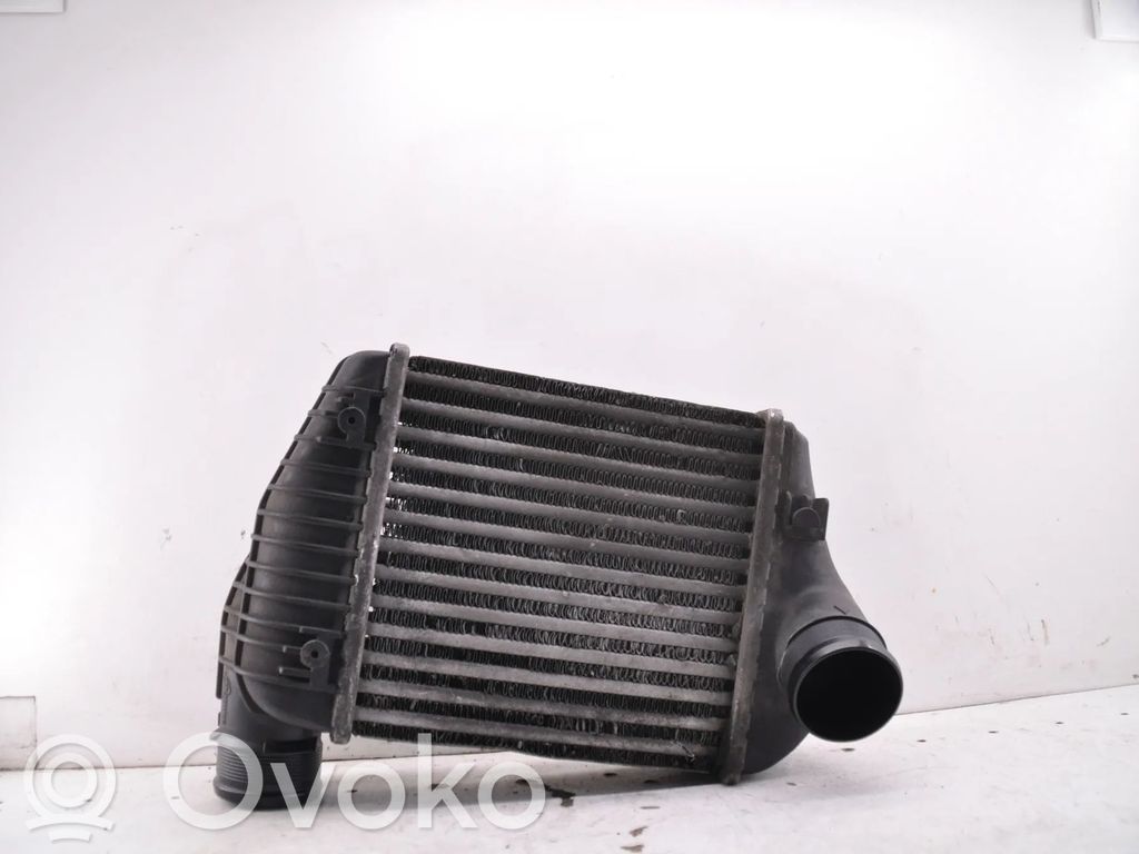 Audi A6 S6 C6 4F Interkūlerio radiatorius 
