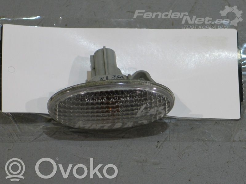 Front indicator light   J6A51120E