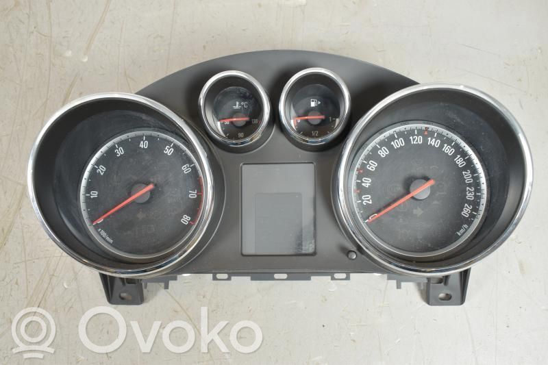 Opel Astra J Speedometer (instrument cluster) 