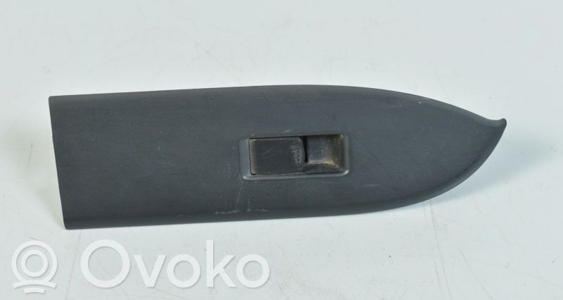 Suzuki Grand Vitara II Electric window control switch 